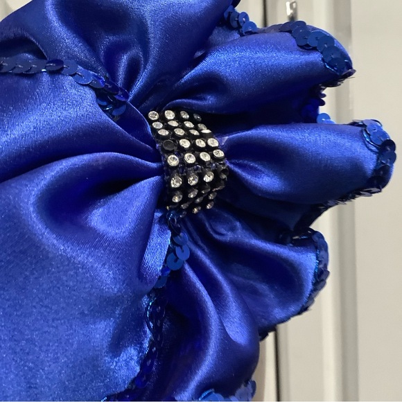 Royal Blue Vintage Hat with Plush Fabric and Ruffled Texture